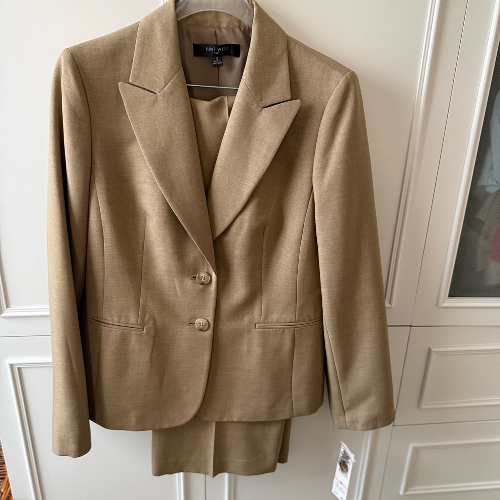 NWT Nine West Women's Camel/Tan Two-Button Blazer and pant Suit